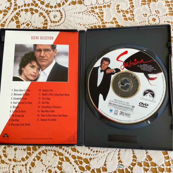 2 Rom-Com DVDs:  Sabrina (1995) with Harrison Ford and A Room with a View (1986) - Picture 5 of 9